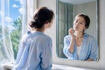 “日焼け跡が戻らない…”は年齢肌のサイン？40代からの肌に起きる変化とケアの見直し方