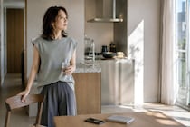 「理由もなく不安になる日がある…」40代以降が知っておきたい“女性ホルモン”による心の揺らぎ