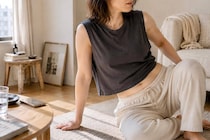 【下腹ぽっこりを解消したい…】仰向けで30秒。お腹の凹ませに効く初心者向けピラティス習慣