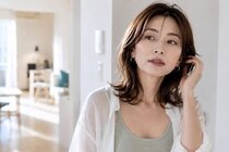 「真夏と同じメイク」がしっくりこない…。晩夏に取り入れたい“秋色を重く見せない”メイクのコツ