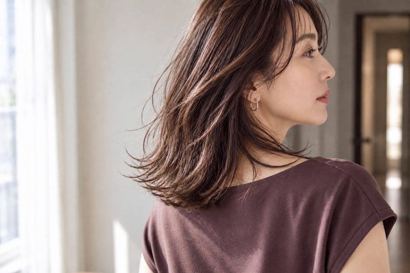 夏の終わり、髪が疲れて見える…。40代から意識したい“髪の質感”の整え方