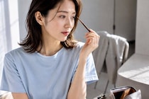 眉、描きすぎてない？顔が強く見える人が見直したい“大人の今っぽ眉メイク”３つのコツ