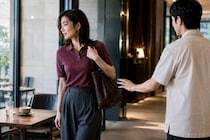 「大丈夫、自分でできる」が口グセ。男性がなんとなく近づきにくい女性とは