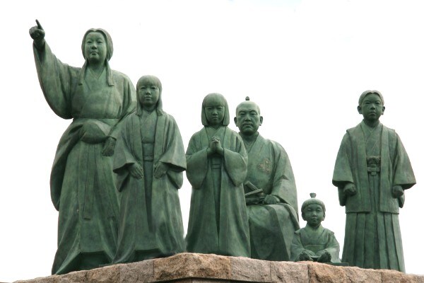 浅井長政家族像