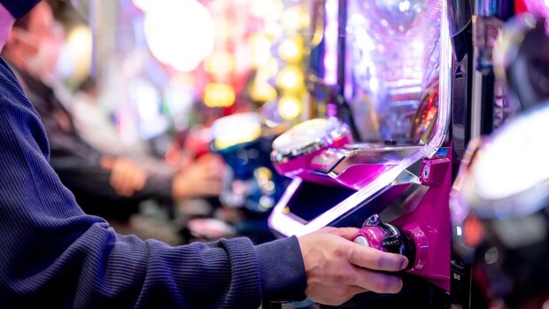 「東九歌舞伎町タワーアンダーグラウンド」歌舞伎町・半地下の裏カジノ。 要人たちも通い詰める“闇の社交場”｜Z李