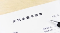 判断力も貯金もあるのに生活が崩壊する… 《老後ひとり難民》を生む3つの制度の穴｜沢村香苗