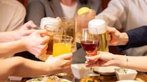 #2 合コンで飲みなれないスパークリングワインを飲みながら、「イベリコ豚を、僕はずっとイベリ子豚だと思ってました」｜小野寺史宜