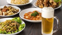 #7 大人になった元家庭教師の生徒と、ビールとライチサワーで乾杯！　料理は水餃子によだれ鶏に海老チリ。｜小野寺史宜
