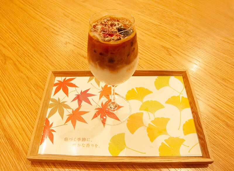 「テリア ベルベット パール」とのマリアージュドリンク「ベリーブルームヨーグルト」