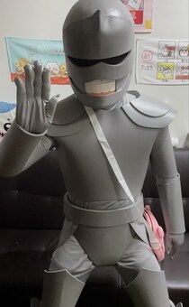 「ちいかわの世界に行きたい」ファン、考えた末に鎧さん化　再現度がガチすぎた