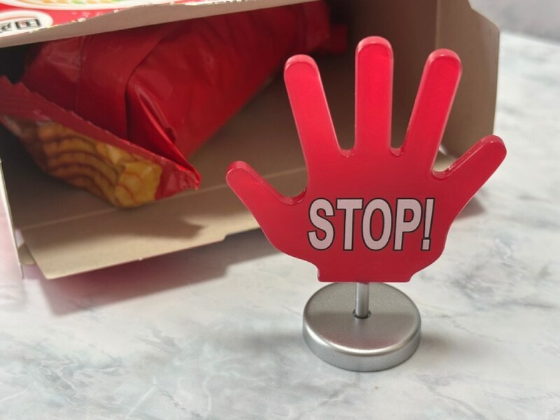 食べすぎ防止に「ストップハンド」