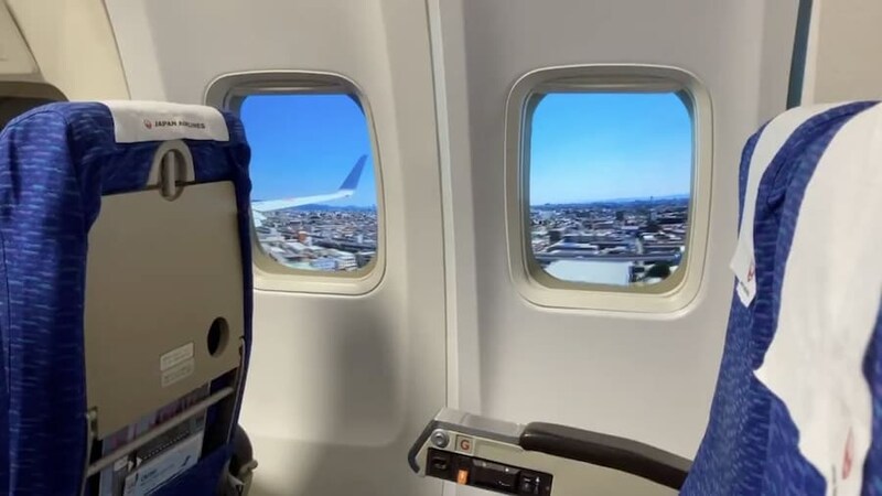 実際に飛行機で飛んでいるかのような気分に