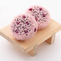 狂気の1776パーツ　「おにぎりプラモ 赤飯」がグッドスマイルカンパニーで予約開始