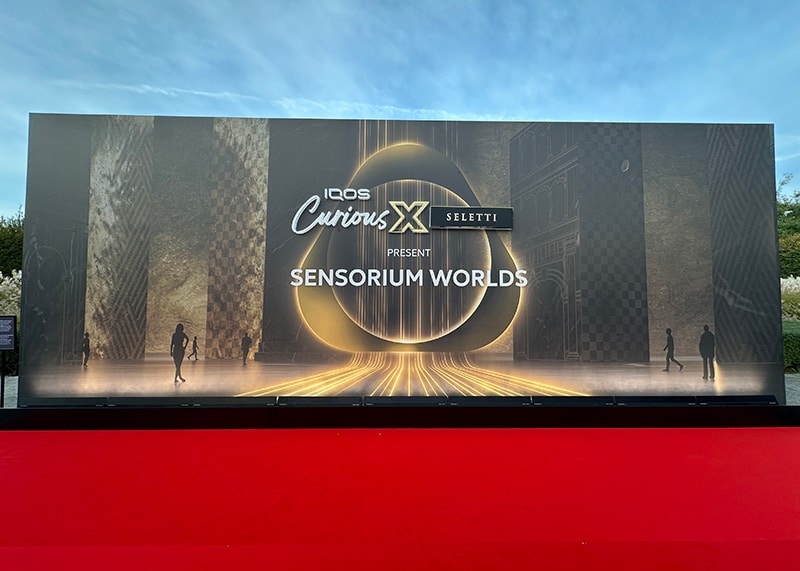 ミラノ郊外の近代美術館「ピレリ・ハンガービコッカ」で開催された「IQOS Curious X Sensorium Worlds」