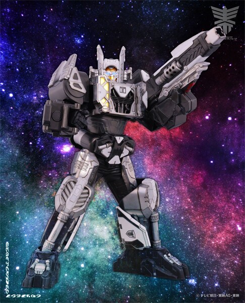 緊急時には巨大ロボ「コスモギャバリオンGC-R」へと変形