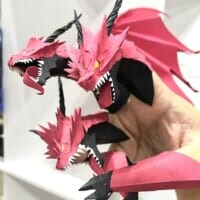 「手がドラゴンになるよ」龍好き作家による“遊べるペーパークラフト”