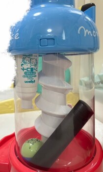 まさに育児あるある　探し物が見つかったのはまさかの「おもちゃの中」