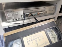 昭和・平成世代の記憶　ビデオテープ巻き込み事故、令和に蘇る