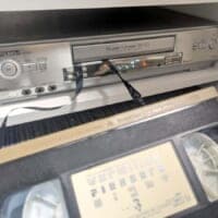 昭和・平成世代の記憶　ビデオテープ巻き込み事故、令和に蘇る