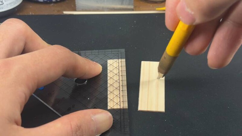 タンス本体には本物の木材を使用