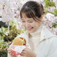 マクドナルドに春到来　宮崎あおいも再会を喜ぶ「瀬戸内レモンタルタルベーコンてりたま」が3年ぶり復活