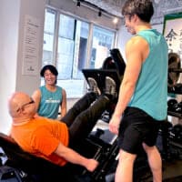 デブ記者、マッチョに囲まれて筋トレする　mineoの「ギガ肥満」解消イベントに行ってみた