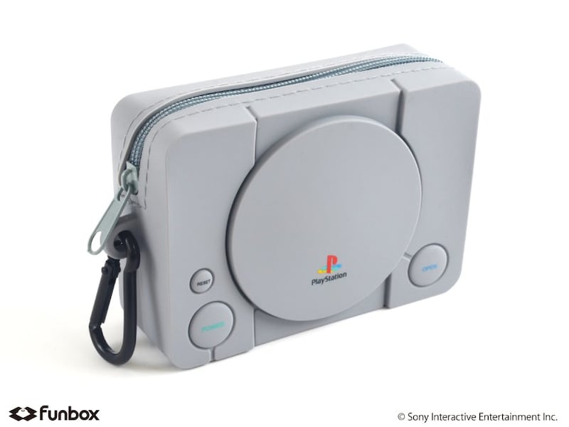 「初代PS本体」ポーチも再販決定