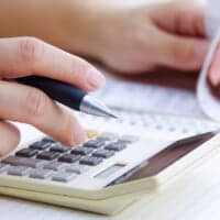 不都合な支出は「なかったこと」に　自分を欺きハッピーに生きる禁断の家計簿術