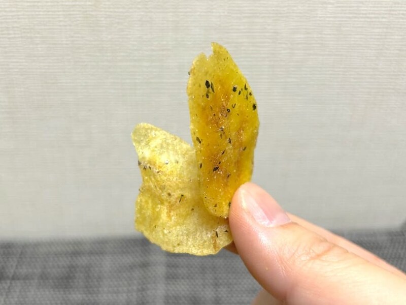 通常のバナナチップスより薄め