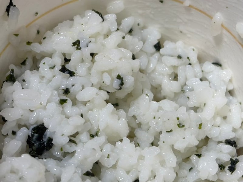 わかめふりかけをかけてみる