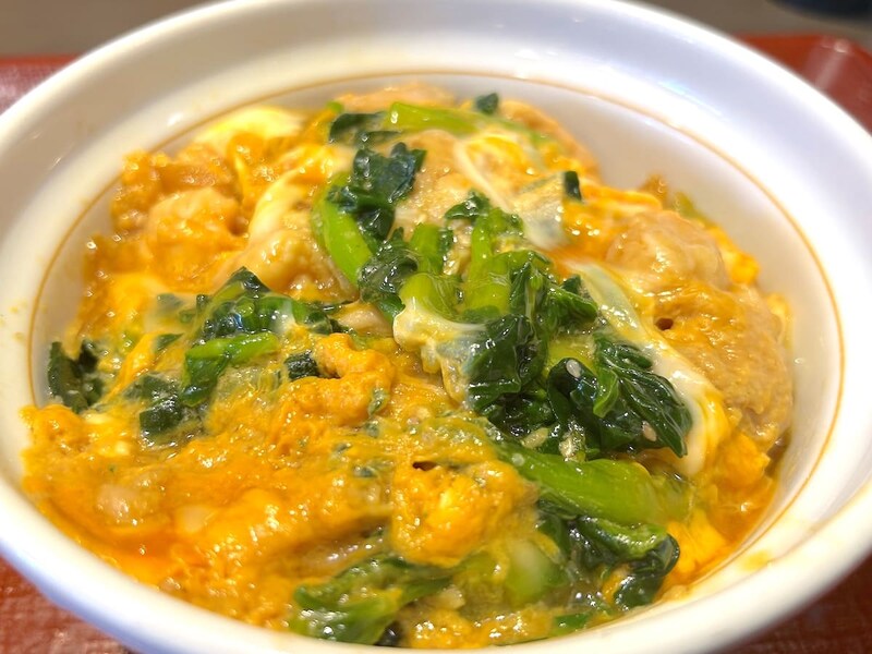 菜の花1.5倍で再登場！なか卯「菜の花の親子丼」は口に入れた瞬間“春爛漫”
