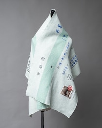 経費で落ちますか？ぜひとも埋もれてみたい「領収書マフラー」が話題