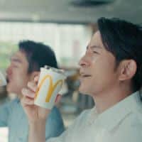 マックのアイスコーヒーには“相性の基準バーガー”がある？　公式が意外な豆知識を公開