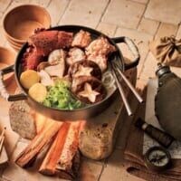 「ダンジョン飯」の“あの料理”を家庭で再現　公式レシピ本が予約開始