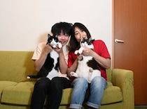 猫とはたらくvol.04「細く長く、保護猫と老舗製菓所を助けるために『甘ニャッ豆』を」