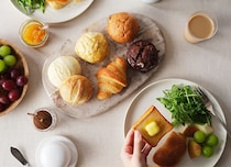 焼きたてのおいしさを楽しめる！厳選パンセットや新作スイーツパンを冷凍庫にストックして、贅沢な朝を