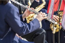 コンクールの練習に疲れ果てた顧問と生徒→“まさかの即興演奏”に「かわいい闇堕ち」