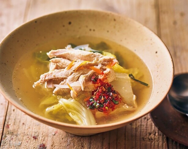 【韓国人オッパ セミのレシピ】合わせ調味料で辛さを調節していただく「白菜スープ」