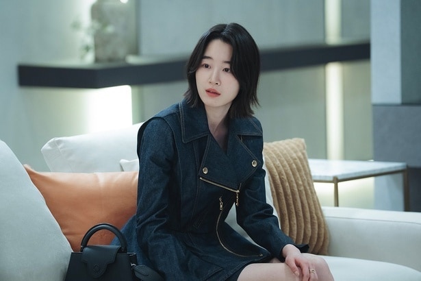 いま注目の女優ウォン・ジアン。スタイルも抜群!