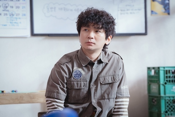 大学時代のサークル「支離滅裂」の先輩たちもふたりの恋を見守る