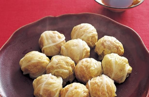 【白菜使い切り】程よい水分でふっくら。白菜で包む「白菜シューマイ」
