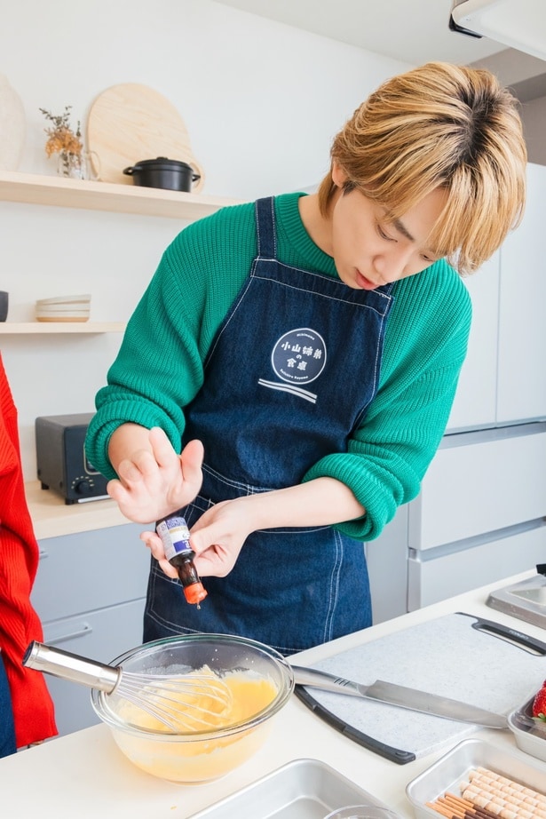 バニラエッセンスの風味豊かに仕上げます