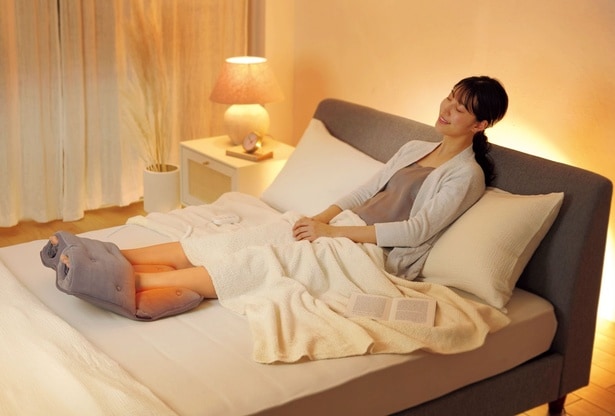 足が冷えて寝つけない人必見です! ぐっすり眠れる「冬の快眠アイテム」4選
