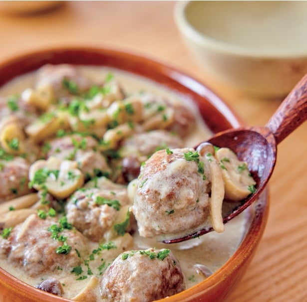 きのこたっぷりで深みのある味わいに「ミートボールのクリーム煮 」