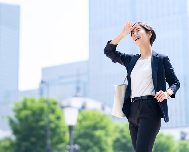  通勤や買い物のときは大股早歩きを