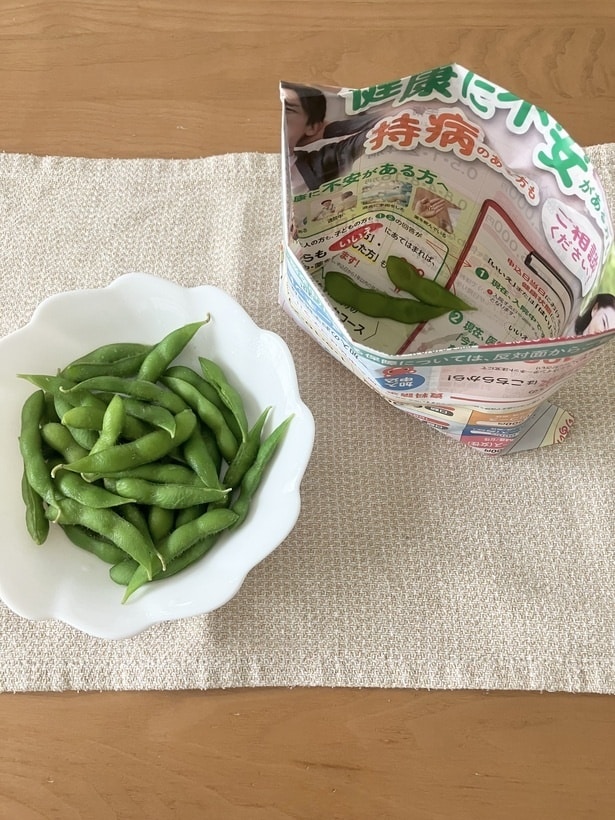 食卓のちょっとしたゴミを入れるのに便利！そのまま捨てられるのがうれしい（▶︎活用術をチェック｜カタログサイズ）
