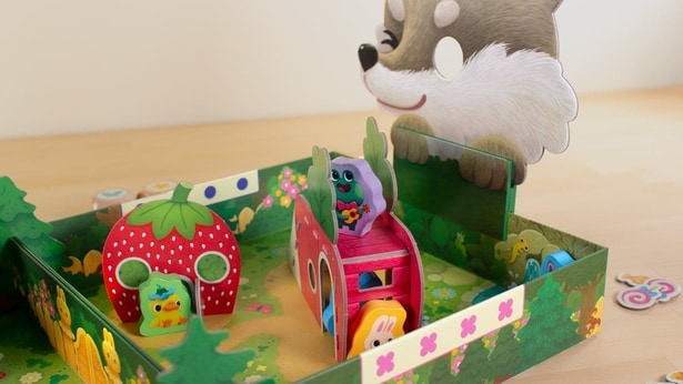 『かくれんぼ』　組み立てた公園