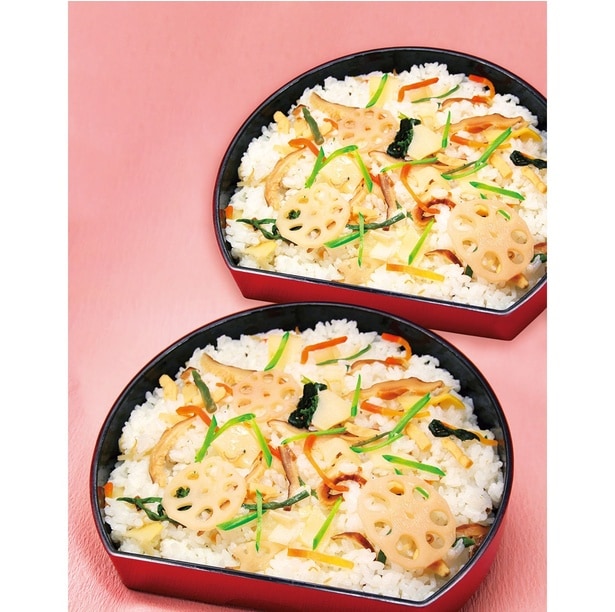 あったかご飯に混ぜるだけ！　華やかな一品が即完成（盛り付け例）