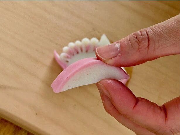 カットしたものは、後で使うので残しておきます