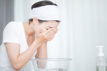 「朝の洗顔、お湯だけで済ませてない？」友利新先生に聞く、冬の乾燥肌を救う正しい保湿ケア